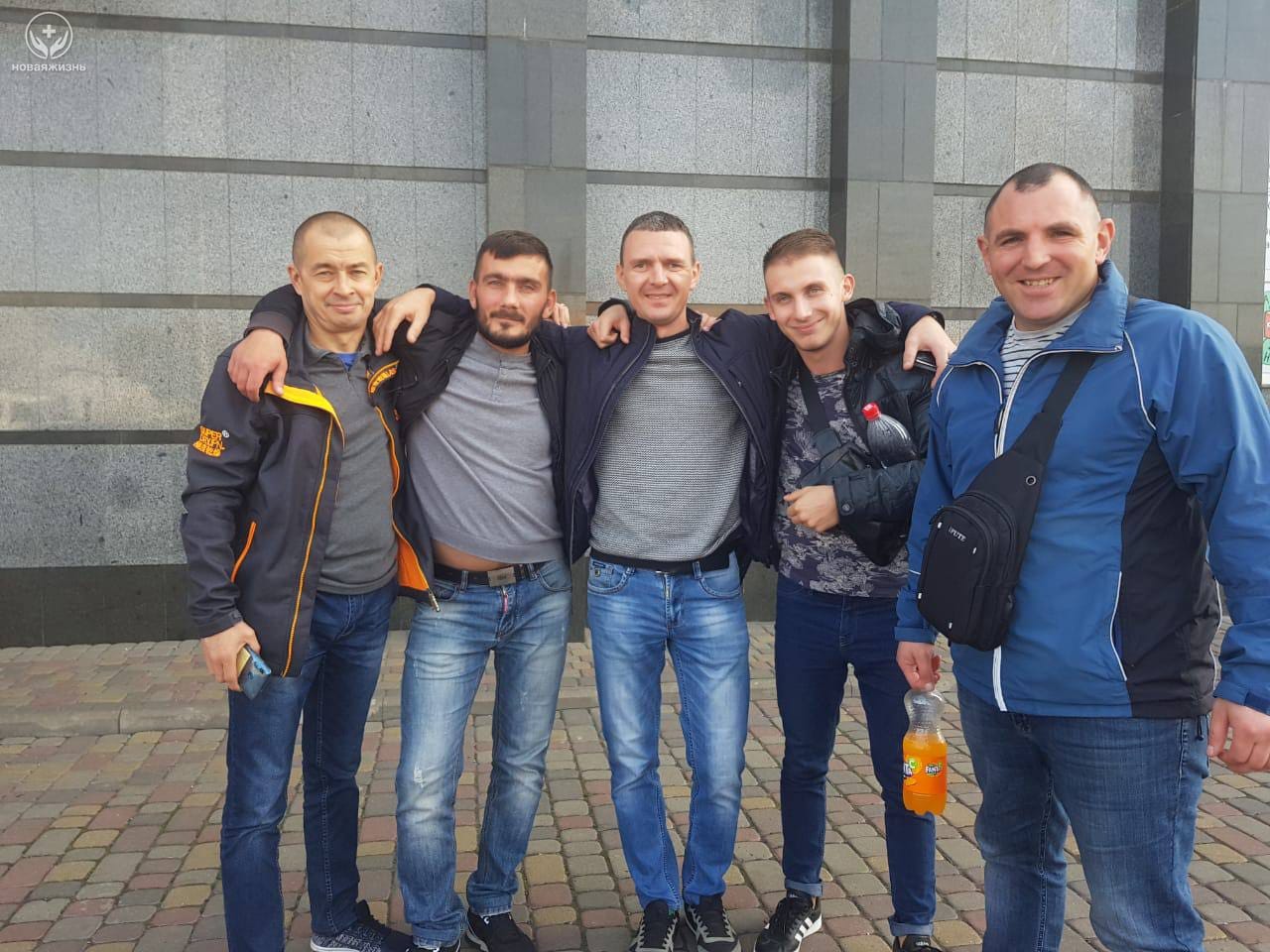 вихід в театр нове життя